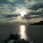 Smyros Otel 4*